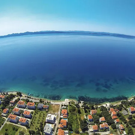 Vakantiehuis - Zadar 6 *